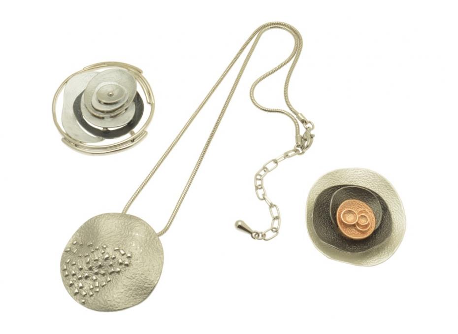 Metal Magnetic Necklace Pendants